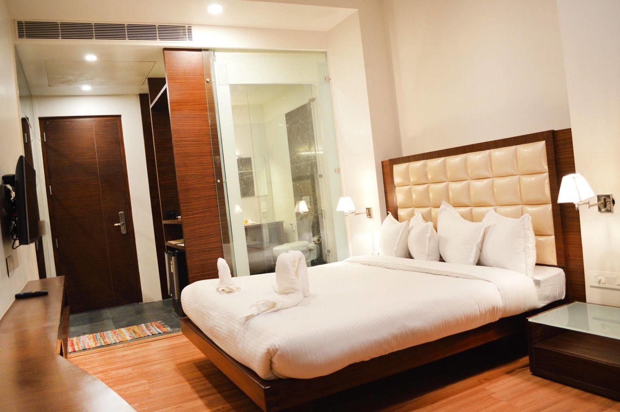 Fabhotel Prudent Amritsar Ngoại thất bức ảnh