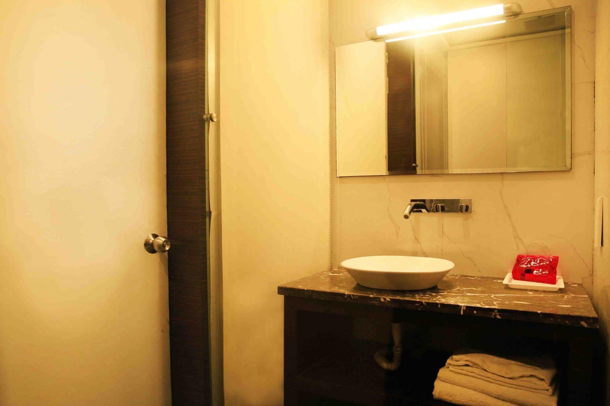 Fabhotel Prudent Amritsar Ngoại thất bức ảnh