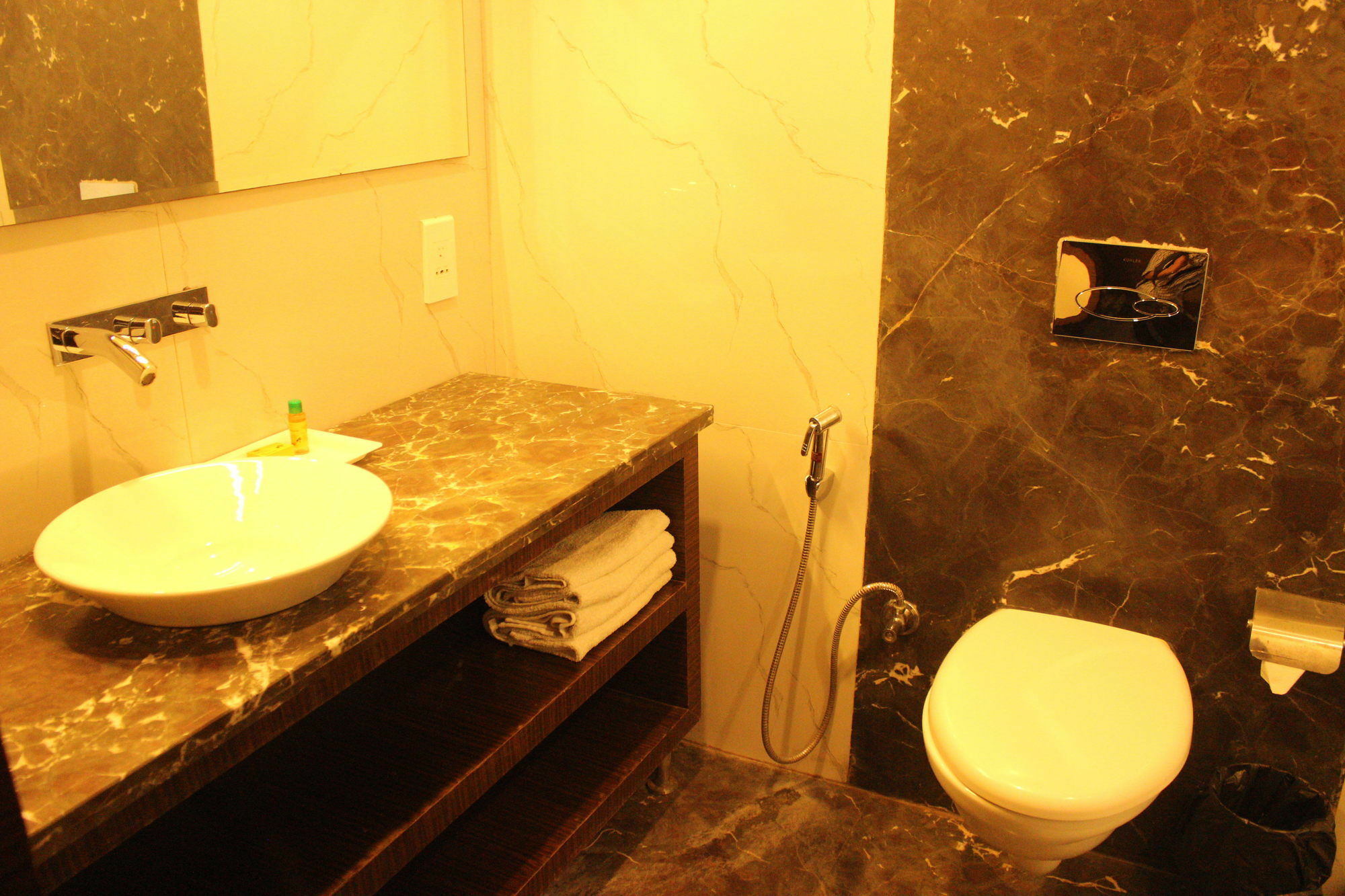 Fabhotel Prudent Amritsar Ngoại thất bức ảnh